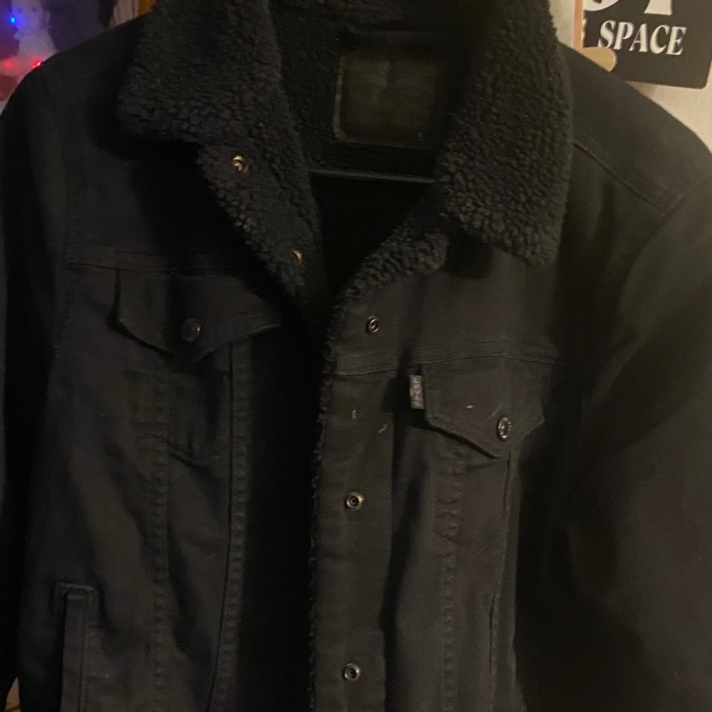 Women’s Levi Strauss Black Sherpa-Lined Denim Jacket